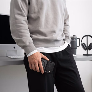 Tech-Protect Magmat MagSafe CC dėklas, skirtas iPhone 17 Pro / 18 Pro – skaidrus juodas