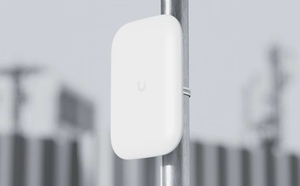 Ubiquiti Panel Antenna Ultra plokštinė tinklo antena, 15 dBi