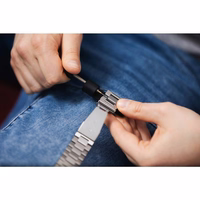 FORCELL F-DESIGN FA10 nerūdijančio plieno laikrodžio juosta Apple Watch 38 / 40 / 41 mm - sidabrinė