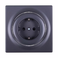 Fibaro FGWSONF-011-8 šakutės lizdas F tipas Juoda