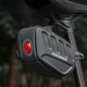Rockbros C61 велосипедная подседельная сумка с умным задним фонарем 0.45L - черный
