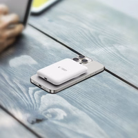 Tech-Protect LifeMag PB10 išorinė baterija su MagSafe 5000mAh 15W USB-C prievadas - balta + USB-C kabelis