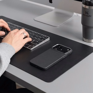 Tech-Protect Ion Carbon MagSafe dėklas iPhone 18 Pro Max / 17 Pro Max – juodas ir sidabrinis