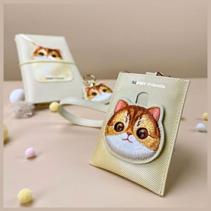 Nimmy Big Eyed Pet 2.0 Katės Piniginė su kortelių laikikliu - smėlinė