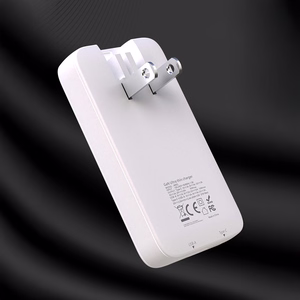 Dudao A65Q 65W GaN kelioninis sieninis įkroviklis USB-A / USB-C PD itin plonas EU / US – baltas