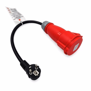 Adapteris Reach CEE 16A 400V į 220V Schuko