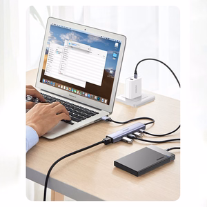 Ugreen CM475 daugiafunkcis šakotuvas USB 3.0 - 3x USB / Ethernet RJ-45 / USB Type-C PD - pilkas