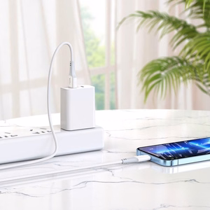 Кабель USB A to Lightning Hoco 2,4A 1 m X70 белый