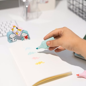 Snoopy – 4 spalvų žymeklių rinkinys su 3D dekoracija