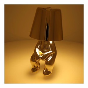 Stalo lempa prie lovos GOLD MAN Art Deco sėdinti (versija 2) MLTL