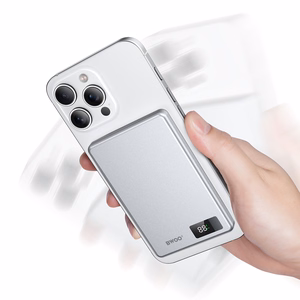 BWOO aluminium magnetic išorinė baterija P75 PD 20W 5000 mAh with digital display and USB-C port sidabrinis