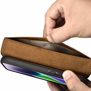 iCarer Aliejaus Vaško Piniginės Dėklas 2in1 Dangtelis iPhone 14 Plus Anti-RFID Odinis Atverčiamas Dėklas Rudas (WMI14220723-TN)