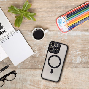 VARIETE MAG COVER magnetinis dėklas telefonui, suderinamas su MagSafe, skirtas IPHONE 13 PRO, juodas