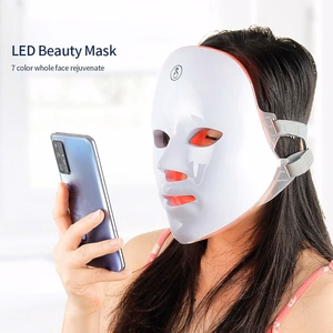 LED veido kaukė Reach FC1