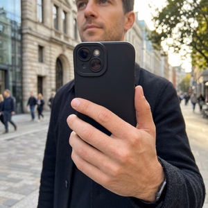 Dėklas iPhone 17 Pro Max / 18 Pro Max (žemas kameros kraštas) Matt 2.0 juodas
