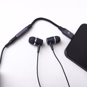 Forever adapteris audio AJL-01 3,5 mm ausinių kištukas - Lightning juodas