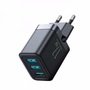Įkroviklis Joyroom JR-TCN02 juodas 17W (3xUSB)