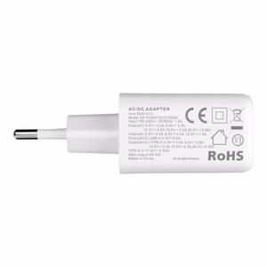 Telefono įkroviklis „VEGER“ USB-A + C tipo, PD, QC3.0, 3,25 A, 65 W + kabelis USB-C į USB-C TR67, baltas