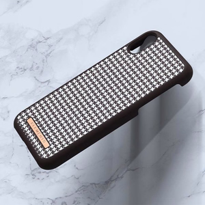 Nordic Elements Saeson Idun Pattern 2 dėklas, skirtas iPhone XR, tamsiai rudas