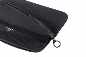 Tucano Top Second Skin nešiojamojo kompiuterio įmautė, skirta MacBook Pro 14" (M5 / M4 / M3 / M2 / M1, 2026–2021), juoda