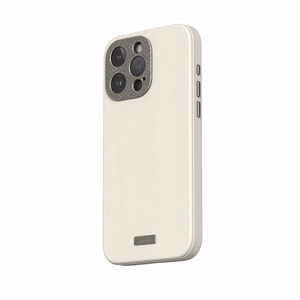 Moshi Napa MagSafe aukštos kokybės veganiškos odos dėklas, skirtas iPhone 15 Pro, „Eggnog White“ spalvos