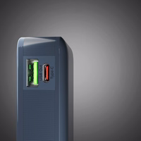 Išorinė baterija SBS 10000 mAh 20W su įmontuotu USB-C kabeliu ir skaitmenine indikacija - tamsiai pilka