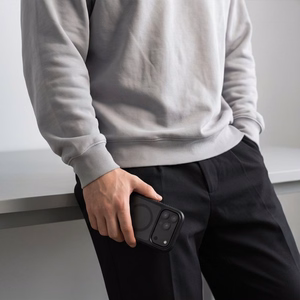 Tech-Protect Defense MagSafe dėklas, skirtas iPhone 17 Pro Max / 18 Pro Max – matinis juodas