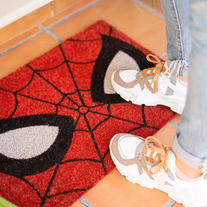 Spiderman – durų kilimėlis (40 × 60 cm)