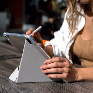 STM OPP atverčiamas dėklas, skirtas iPad Air 13" M4 (2026) / M3 (2025) / M2 (2024), pilkas