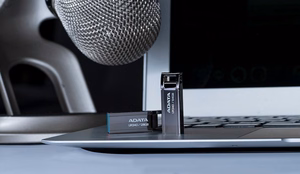 ADATA UR340 USB atmintukas 64 GB USB A tipo 3.2 Gen 2 (3.1 Gen 2) Juoda