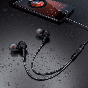 HOCO laidinės ausinės Jack 3,5 mm su mikrofonu M78 juodos