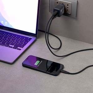 Cellularline Multipower Micro GaN USB-C ir USB-A Power Delivery tinklo įkroviklis, 30 W, juodas