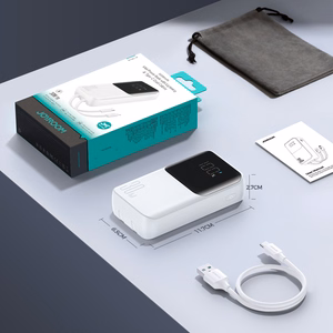 Mini išorinė baterija Joyroom JR-PBC06 30W 10000mAh su integruotais laidais (balta)
