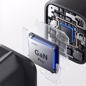 Joyroom JR-TO1 GaN 45W USB-C Lightning USB-A sieninis įkroviklis juodas
