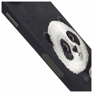 Nimmy Big Eyed Pet 2.0 Panda dėklas iPhone 15 Pro – juodas