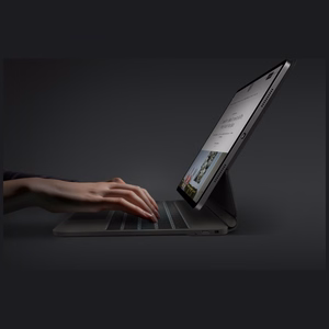 Uniq Venno Pro Magnetinis Dėklas su Klaviatūra planšetiniam kompiuteriui iPad Air 13" 2024 / 2025 / iPad Pro 13" 2024 - juodas