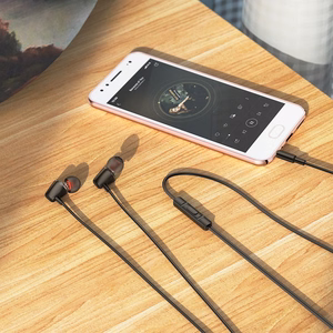 HOCO kabelinės ausinės Jack 3,5 mm su mikrofonu M107 juodos