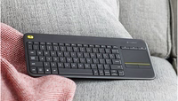 Logitech K400 Plus klaviatūra Radijo dažnio belaidė QWERTY Olandijos Juoda