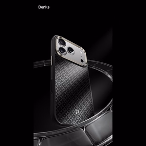 Juodas „Benks Magnetic Armor Pro Armor Grid 600D“ kevlaro dėklas su metaliniu rėmeliu (C.K.FL.AP.BK.B072), skirtas iPhone 18 Pro / iPhone 17 Pro su „Camera Control“ mygtuku