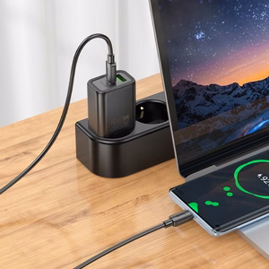 Įkroviklis telefonui Hoco USB A + USB C QC3.0 PD 3A 20W + kabelis USB C į USB C N61 juodas