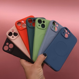 Dėklas "MagCase Silicone" skirtas iPhone 17 juodas