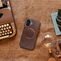 GENTLEMAN MAG COVER Dėklas telefonui, suderinamas su MagSafe IPHONE 13 PRO, rudas