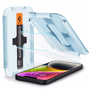 Spigen Glas.tR EZ Fit grūdintas stiklas iPhone 13 / 13 Pro / 14 / 16e – 2 vnt.
