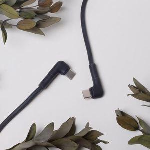 Maxlife MXUC-09 угловой кабель USB-C - USB-C 1,0 m 60W черный