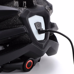 Wozinsky MTB велосипедный шлем со съемным козырьком и задним USB-фонарем L - черный