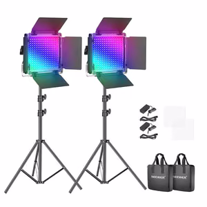 660 PRO RGB LED vaizdo šviesa su barndoor