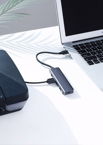 Ugreen USB Type C Šakotuvas - 4x USB 3.2 Gen 1 su USB-C maitinimo prievadu pilkas (CM219 70336)