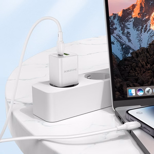Borofone Sieninis įkroviklis BN14 Royal GaN - USB + Type C - QC 3.0 PD 30W su Type C į Lightning kabeliu baltas
