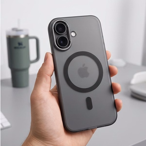 Tech-Protect MagZero MagSafe dėklas, skirtas iPhone 17, matinis juodas