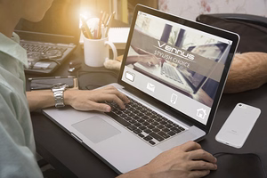 Vennus silikoninis dėklas telefonui Samsung Galaxy J3 2017 skaidrus